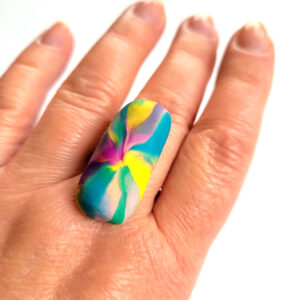 Yellow, magenta, teal, and green ring, adjustable